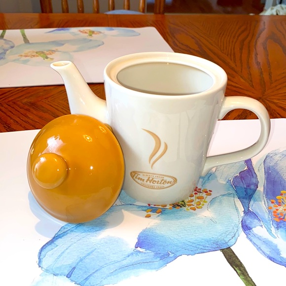 Tim Hortons 2 cup Tea Pot - New - Picture 1 of 8
